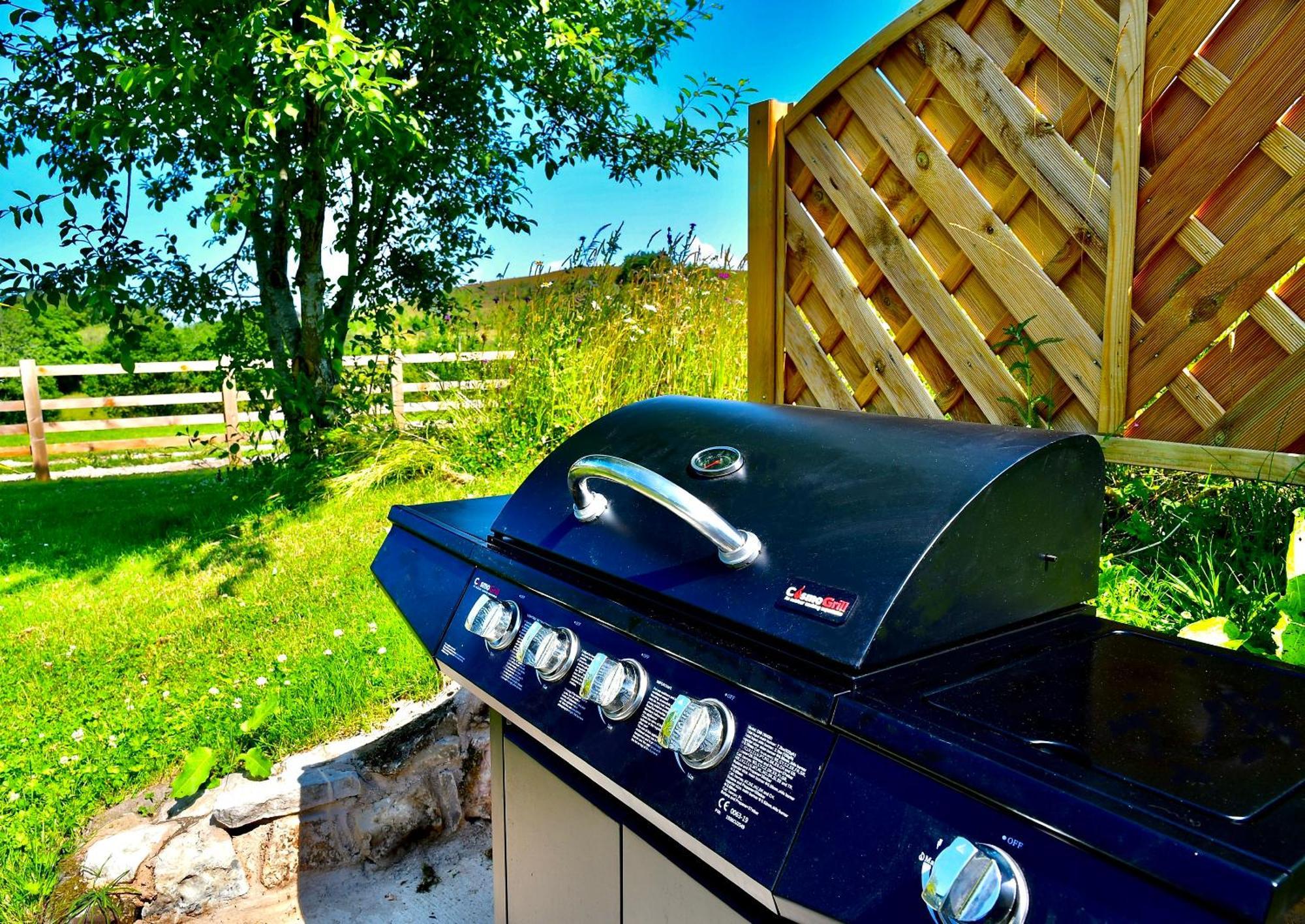 Arbennig Luxury Lodges Mold Exterior foto